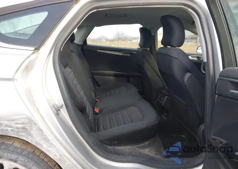 2016 Ford Fusion Se z USA, uszkodzony, nr VIN 1FA6P0H79G5106750